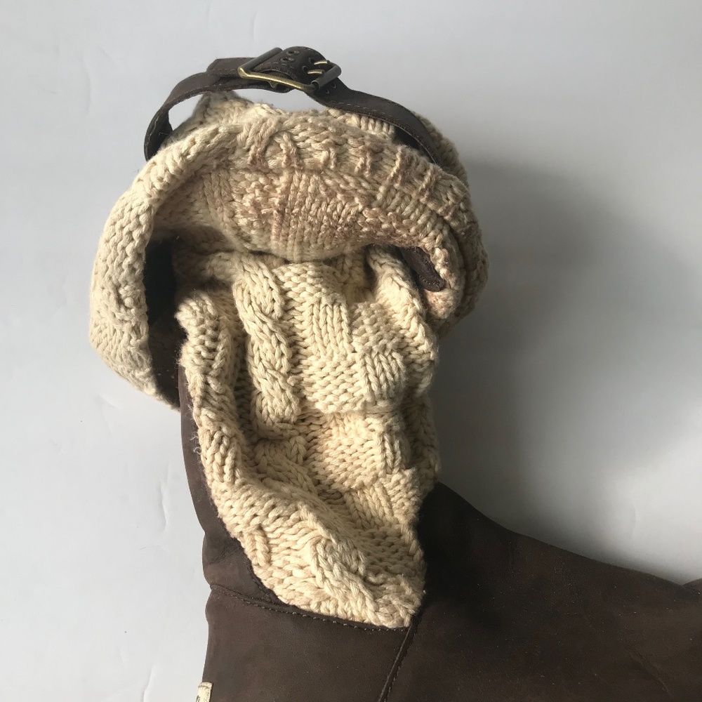 Ugg Australia Cassidee Buckle Cable Knit Boots 7 - Picture 9 of 10